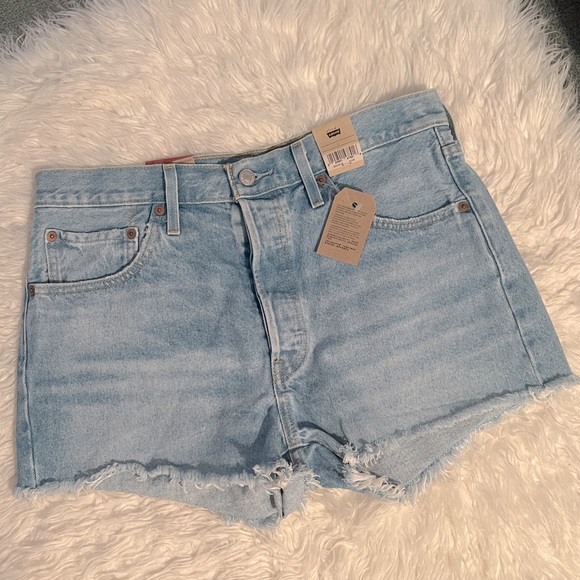 NWT ‼️ 501® LEVI’S ORIGINAL WOMEN'S SHORTS - Picture 2 of 5